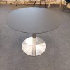 Mødebord - Ø90 cm - Ny Sort linoleum plade - Brugt Børstet stål ben - Spar 71%