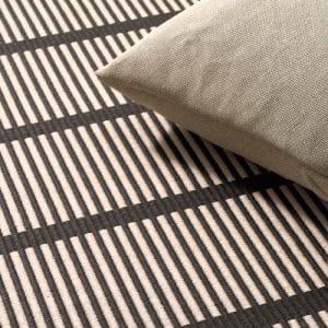 Woodnotes Cutstripe Tæppe – 170x240cm