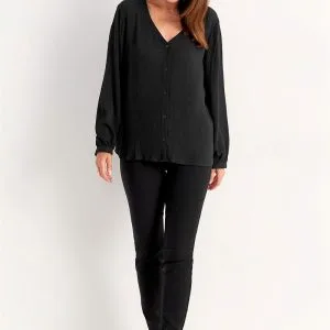 Bluse med crepe kvalitet