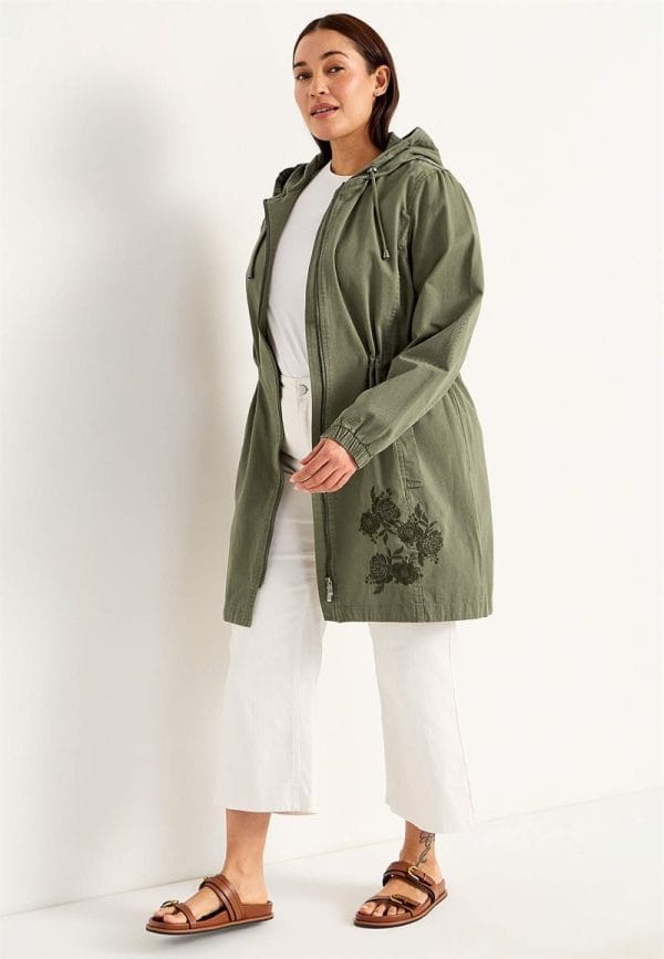 Parka med broderi Emmy