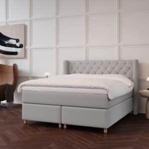 Eira Fjäll | 180×200 | Lys grå