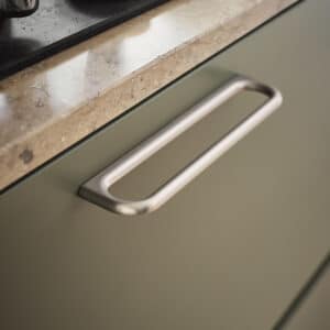 Furnipart – Luck Handle – greb i zink inox look CC160mm L178,5mm B8mm H40mm