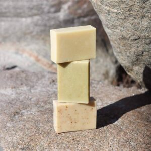 Sæbetrio ∙ 3 valgfri hand + body barer