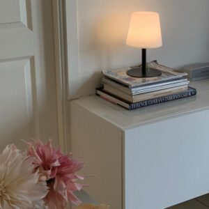 Tina LED bordlampe 26cm hvid